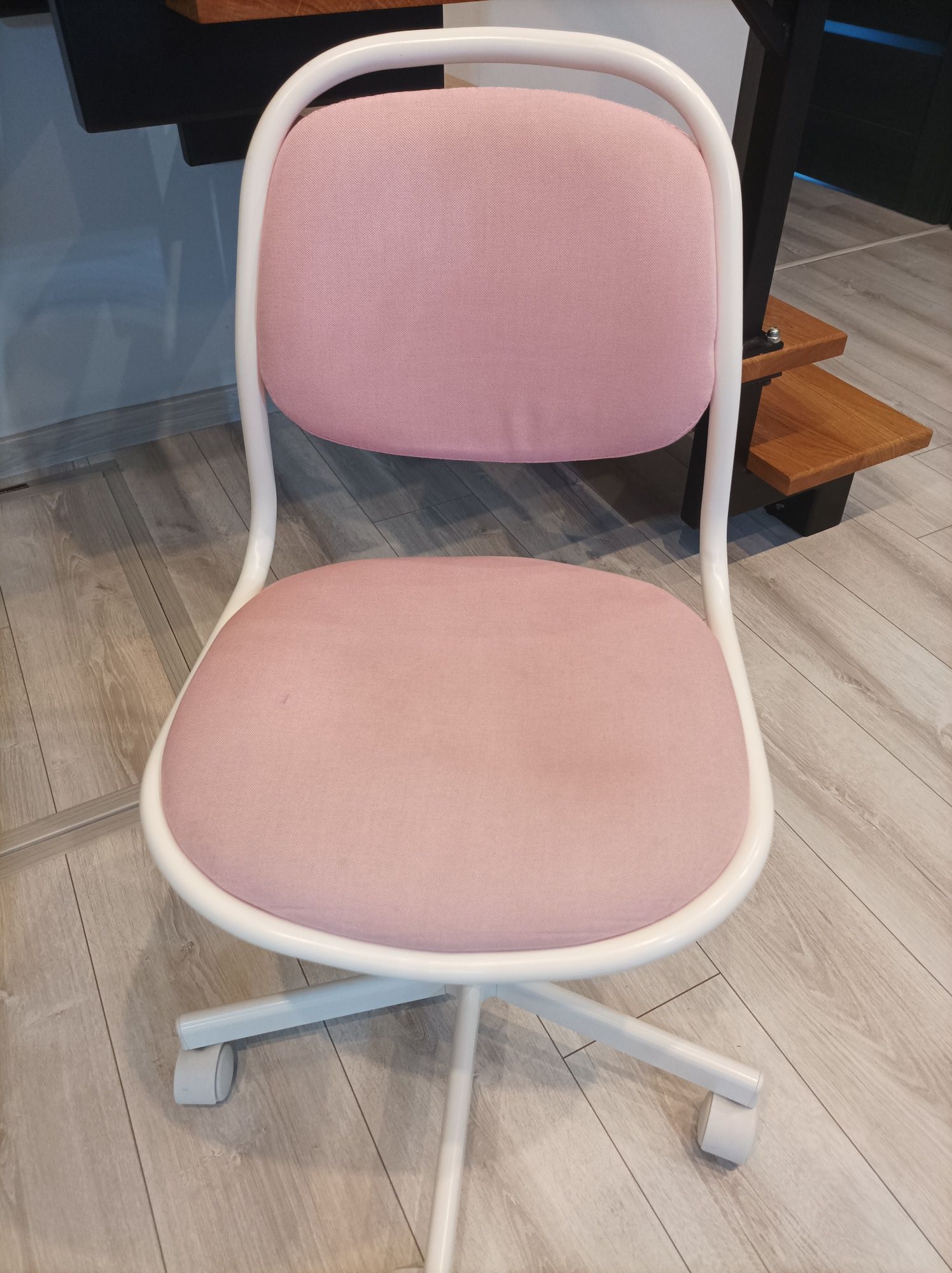 Krzesło biurowe dziecięce ÖRFJÄLL ikea