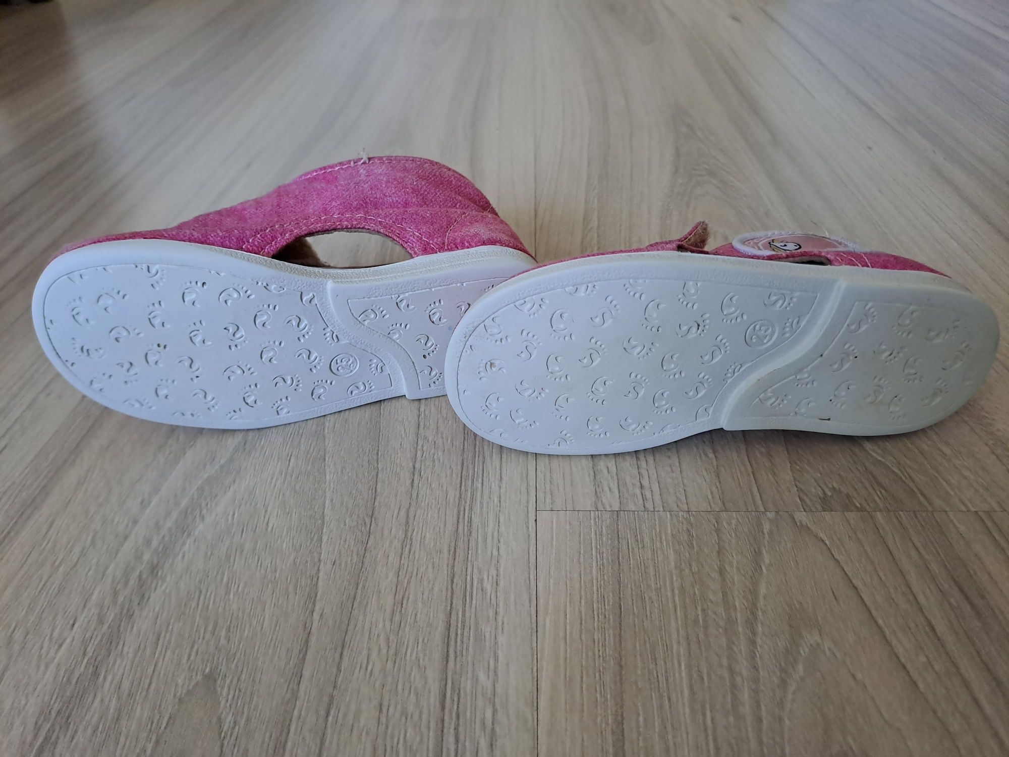 Kapcie Slippers Family 25 różowe do żłobka, przedszkola