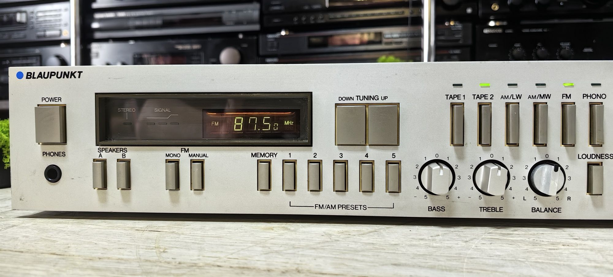Ресивер Blaupunkt R-4200