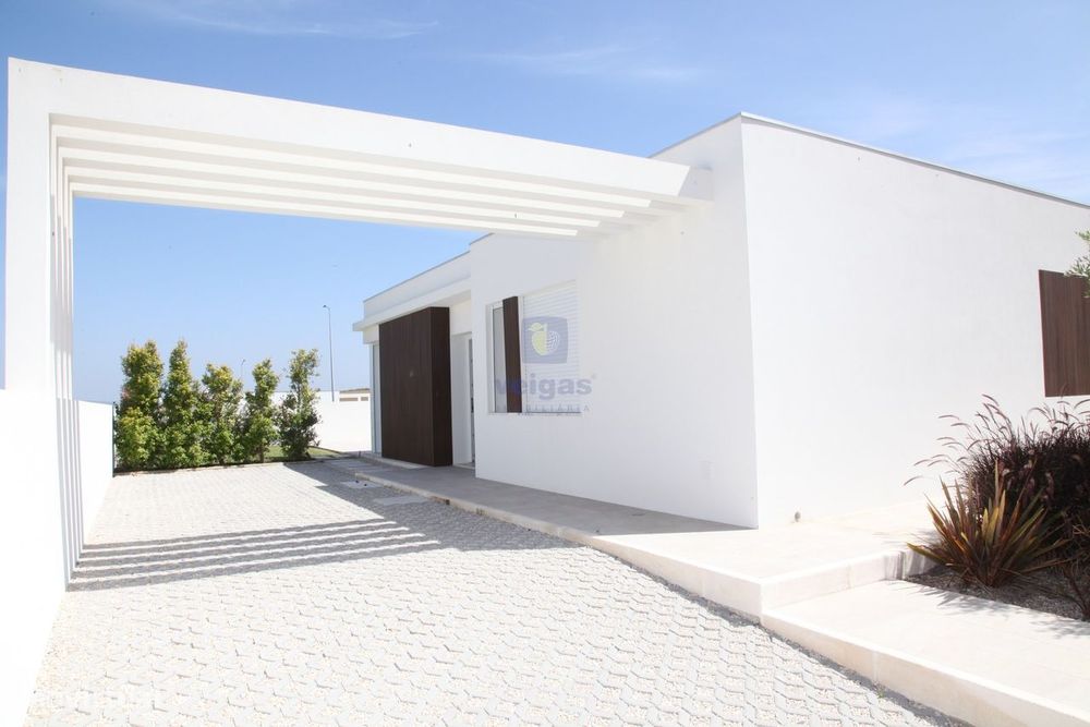 Moradia Unifamiliar com Piscina - Lourinhã