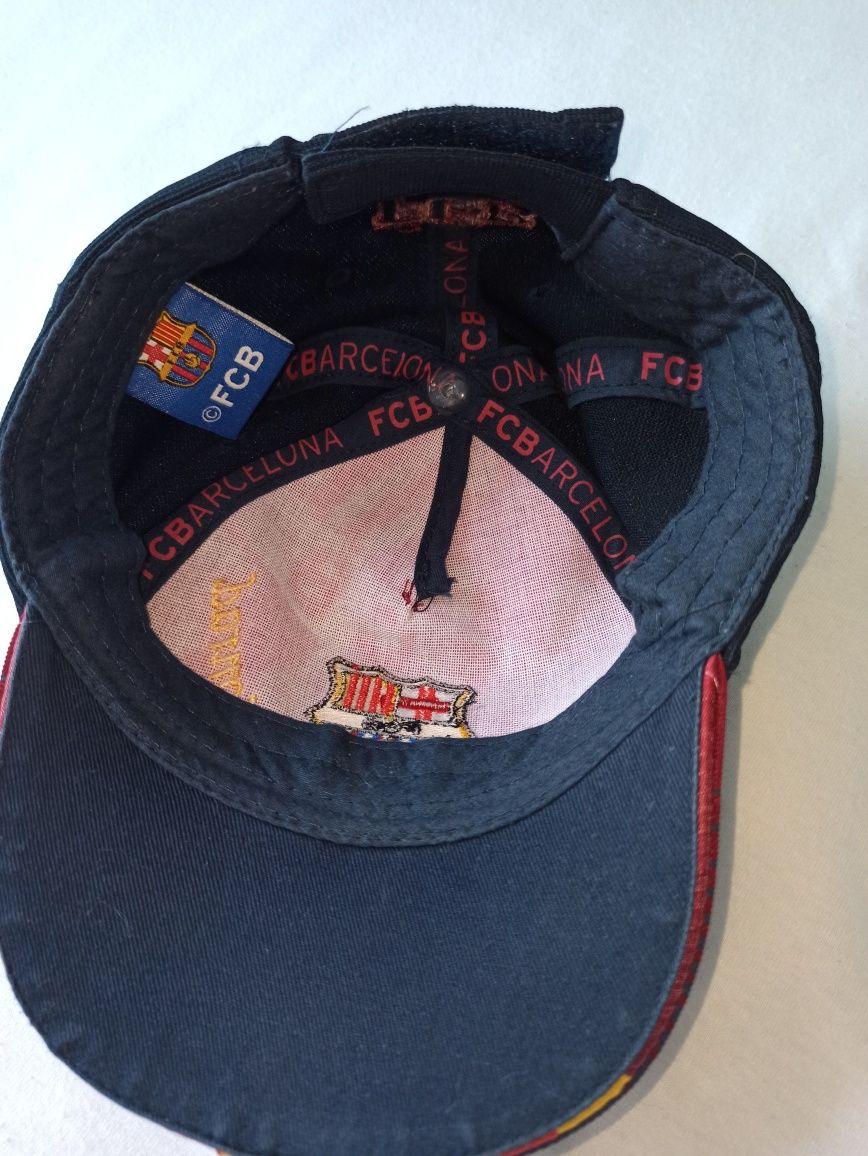 Czapka z daszkiem FC Barcelona z imieniem Konrad