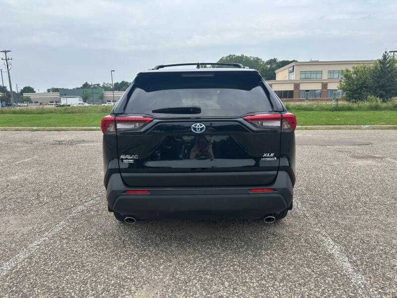 2021 Toyota RAV4 Hybrid XLE Premium
