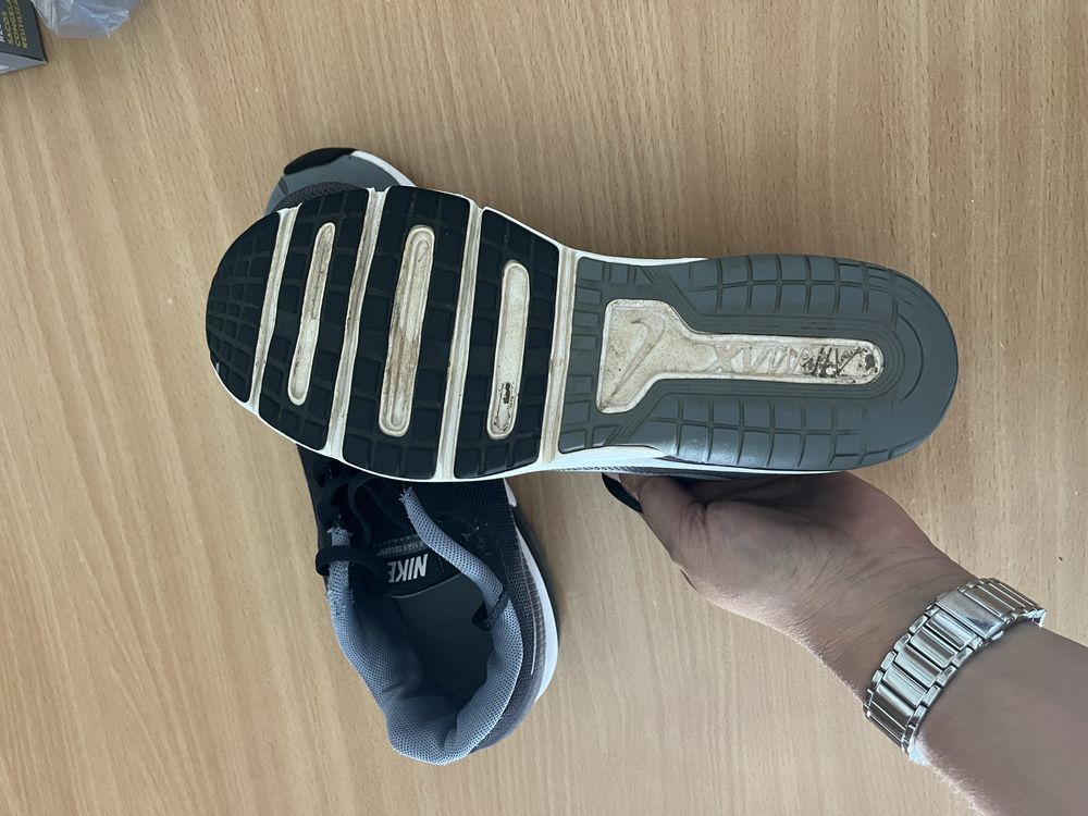 Ténis Nike air max sequent 37,5