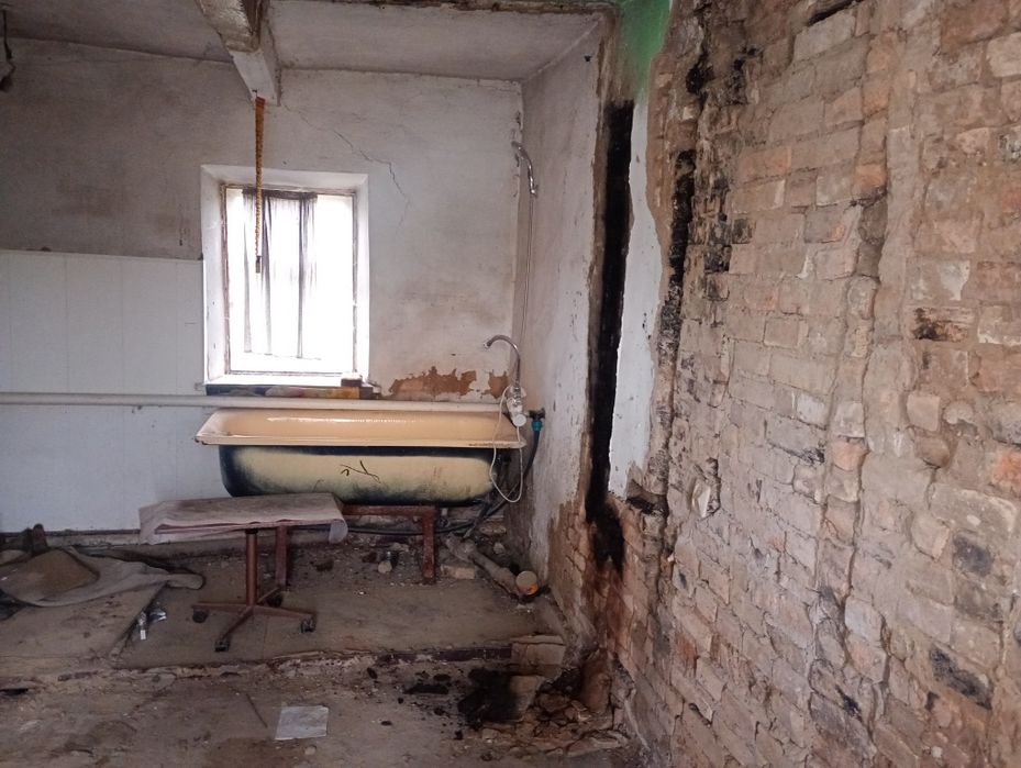 Будинок в селі Широке