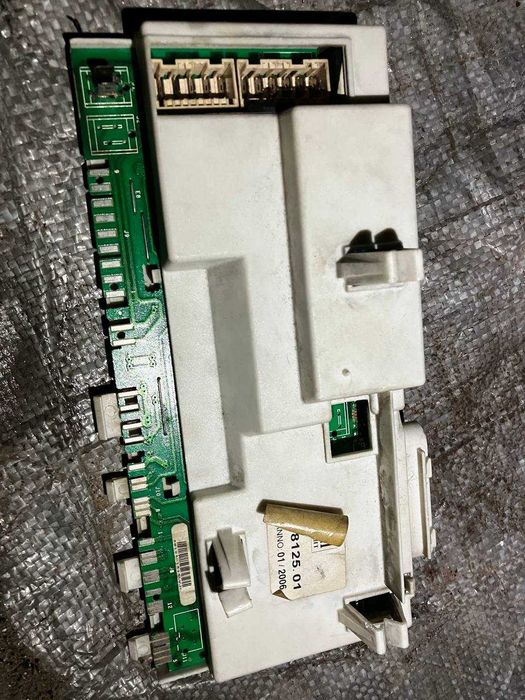 Блоки управления стиральной машиной Indesit WITL 86