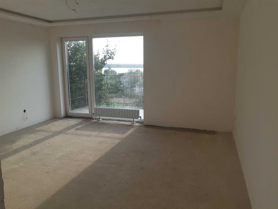 Продам стильный современный 2-хэт дом с бассейном