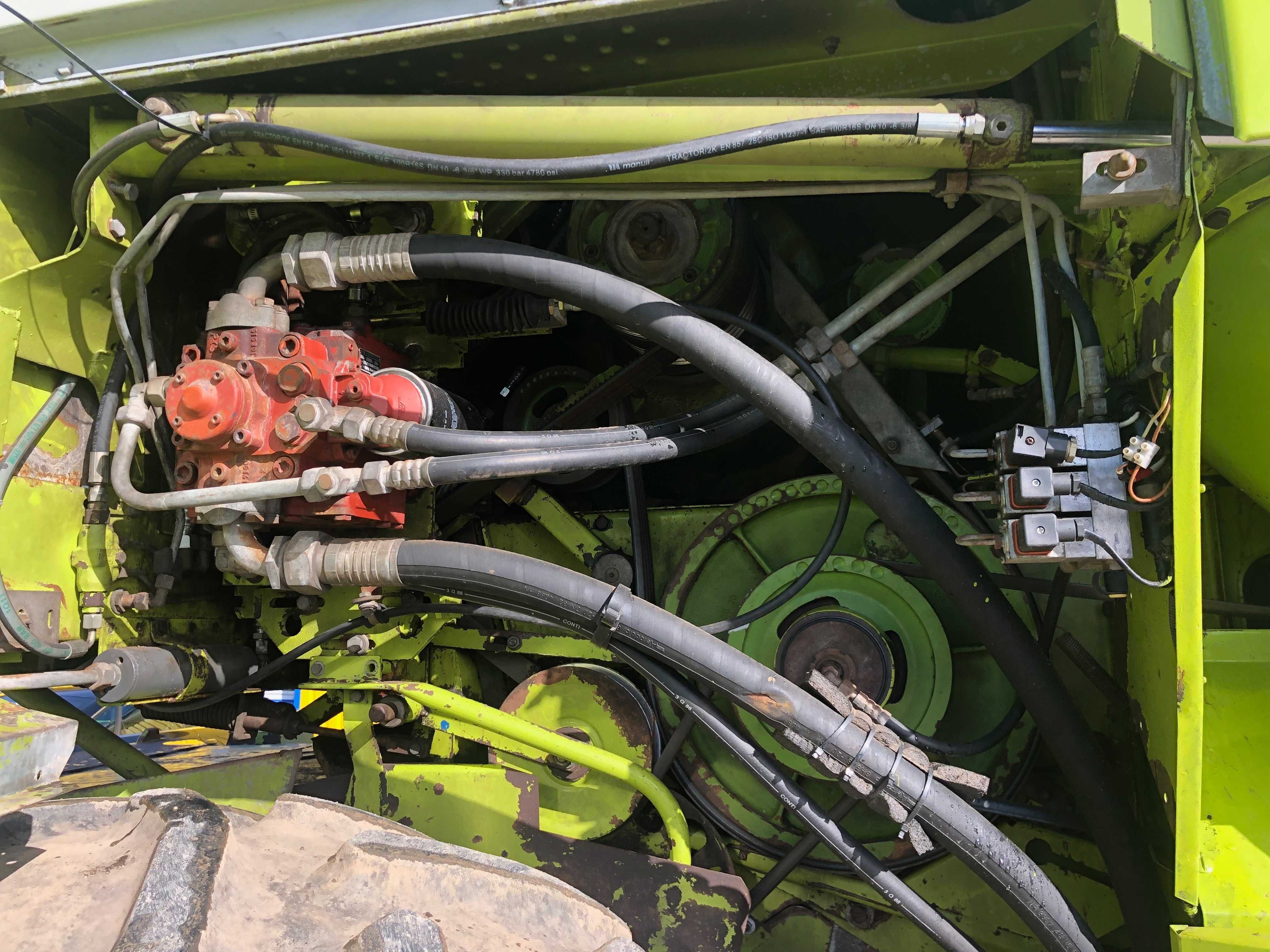 Ceifeira Debulhadora CLAAS DOMINATOR 108SL
