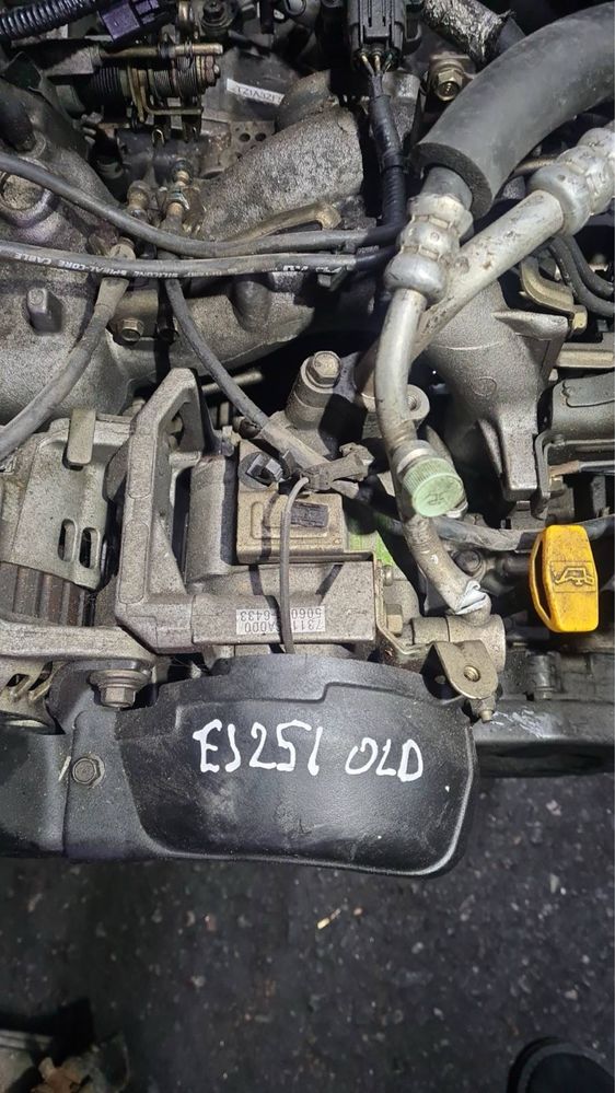 Двигатель EJ251  2.5 L 2000-05 одновальный из Японии