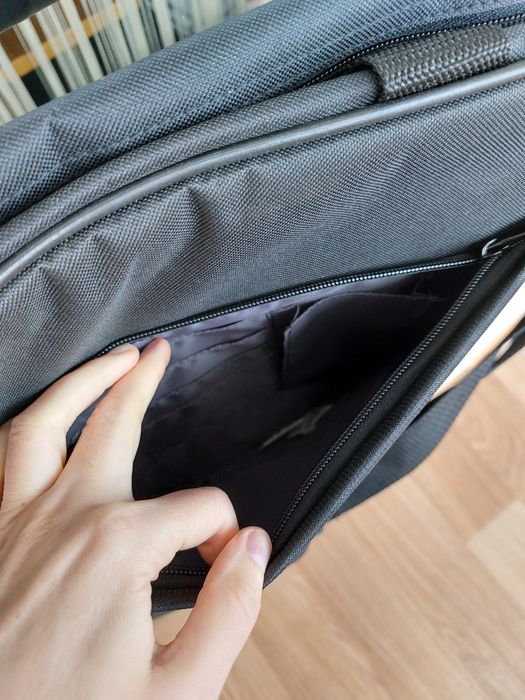 Сумка для ноутбука HP Essential 15.6"