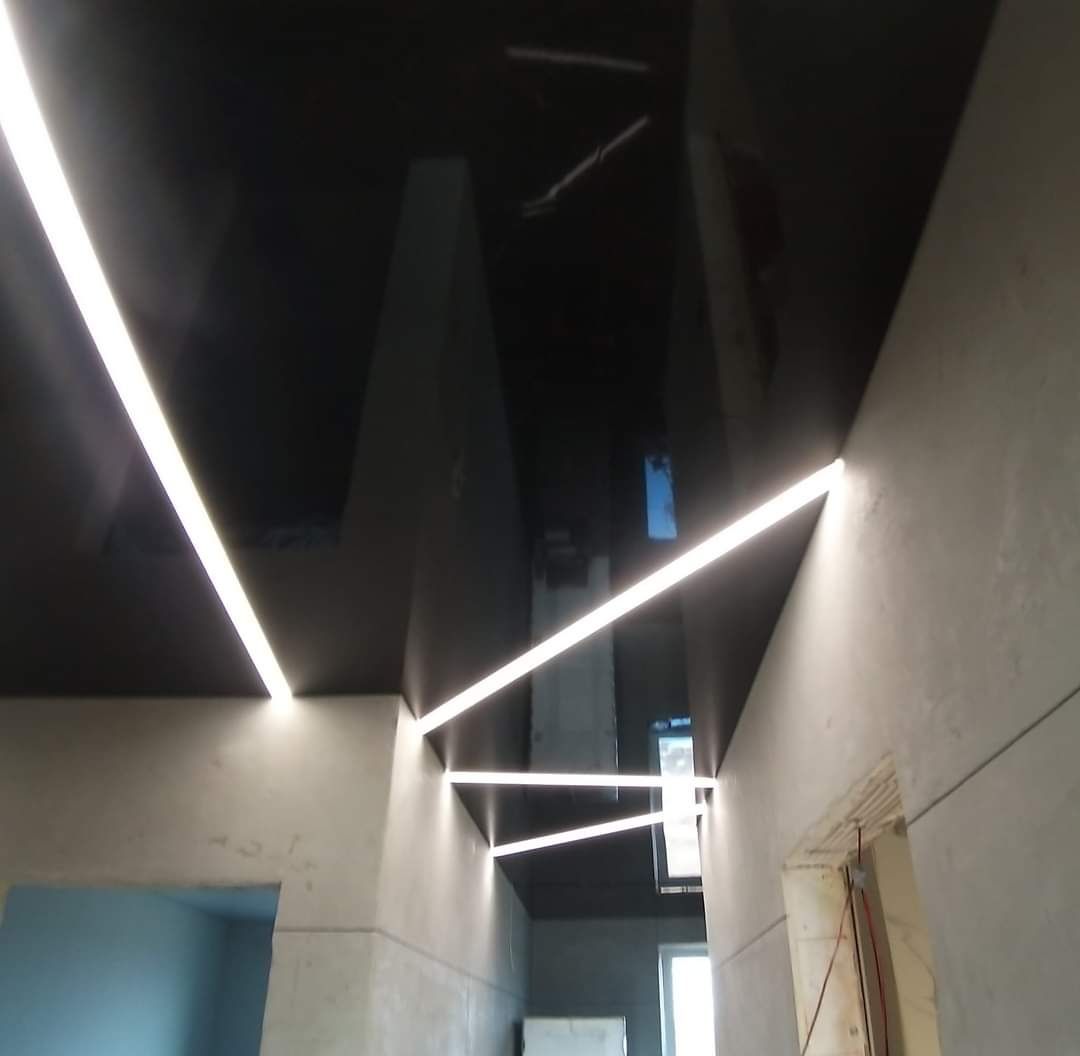 Linie LED sufit napinany