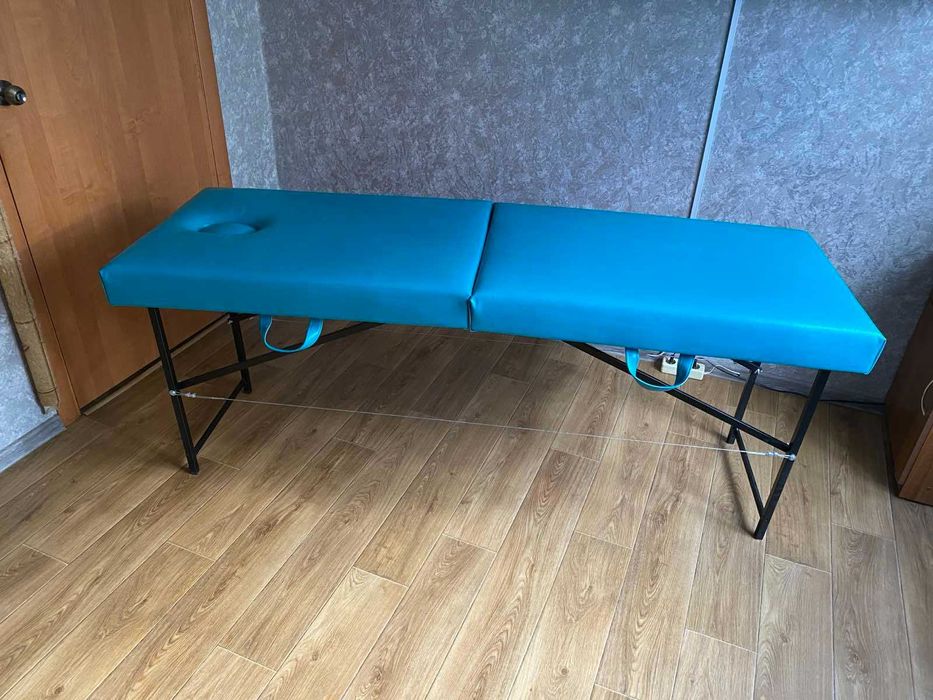 Продам стіл масажний