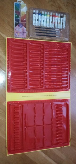 Дитячий комплект для малювання.