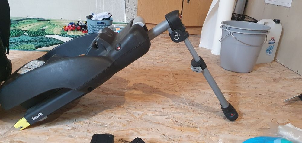 Nosidełko maxi cosi z bazą