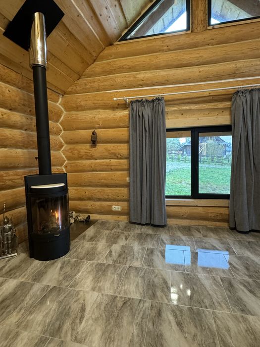 Здається затишний ЕКОбудиночок Микуличин