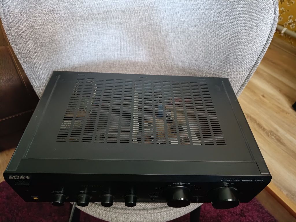 Wzmacniacz zintegrowany Sony TA-FE320R uszkodzony