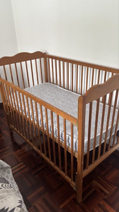 Cama bebe c/ COLCHAO