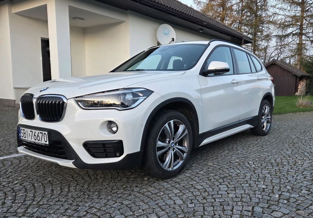 BMW X1 Kupiony w salonie w Niemczech 4x4 fabryczny hak +koła zimowe !