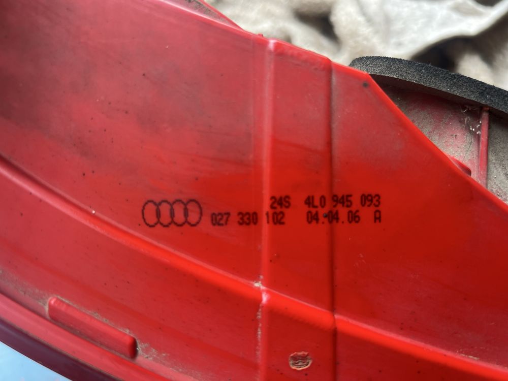 Продам задні фанарі Ауді Q7