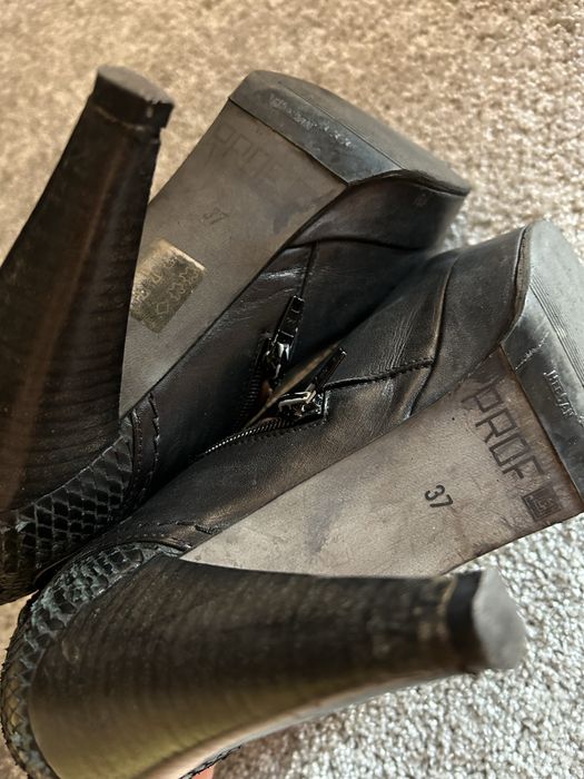 Botins Prof pretos 37