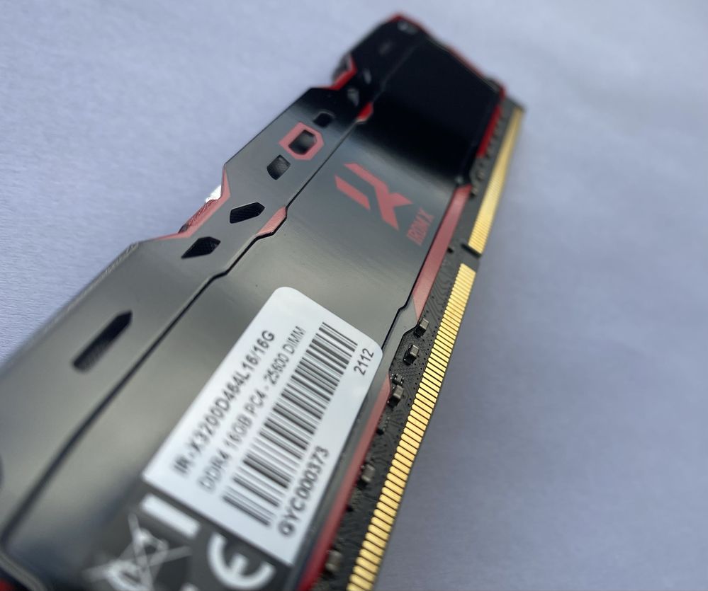 Pamięć GoodRam IRDM X, DDR4, 16GB, 3200MT/s, CL16