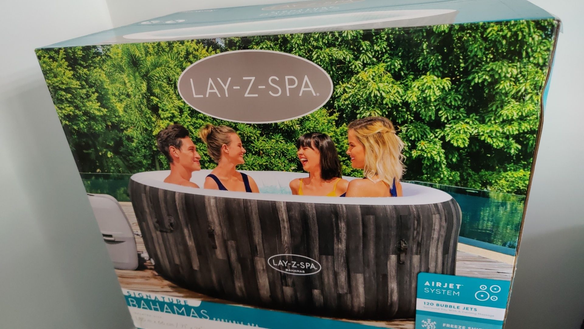 Basen jacuzzi lay z spa bahamas