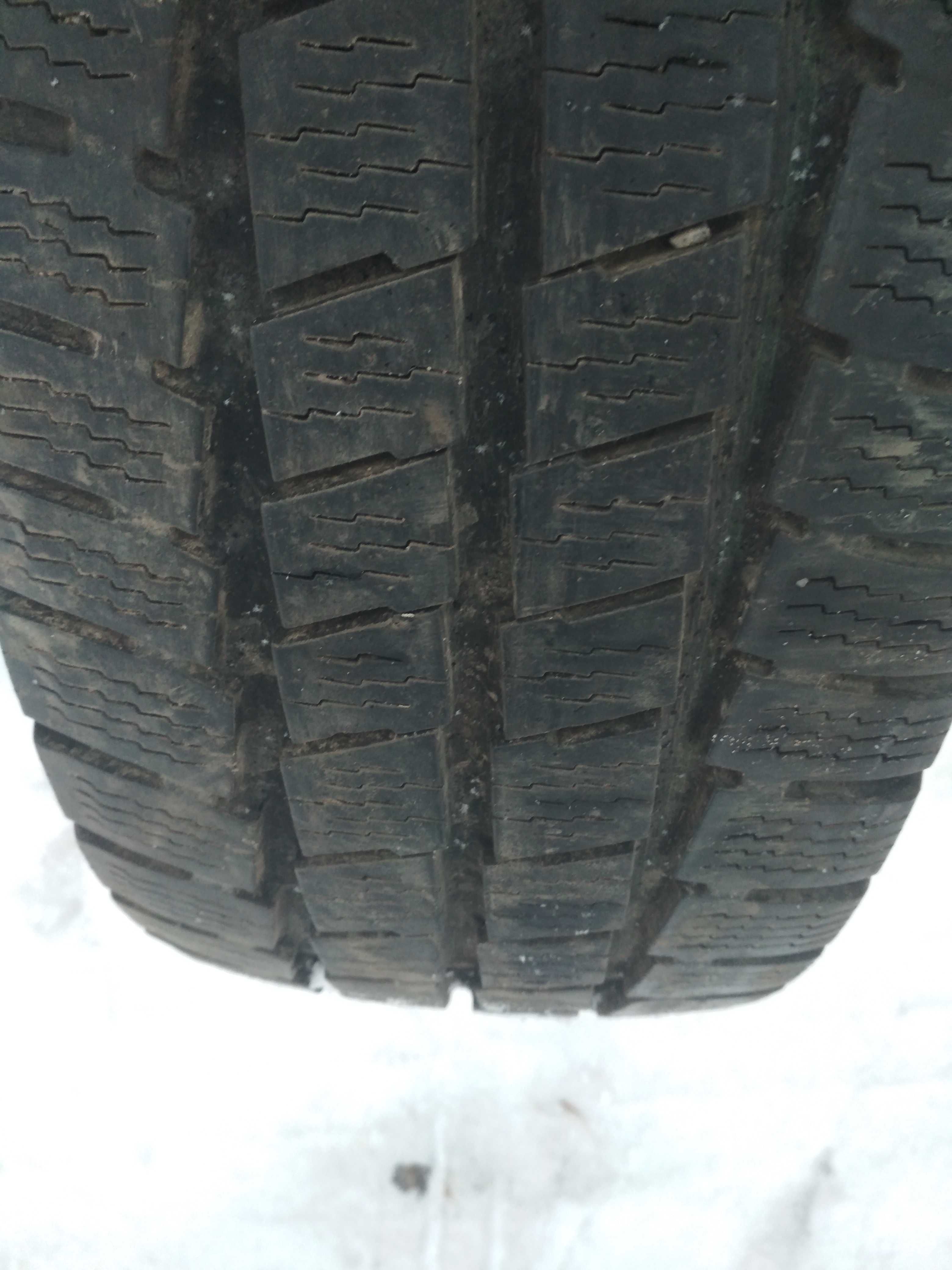 Резина зимняя 205 65 16C (грузовая) шины зима