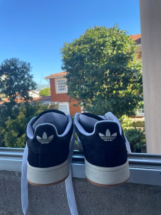 Saptilhas adidas campus pretas e brancas tamanho 44