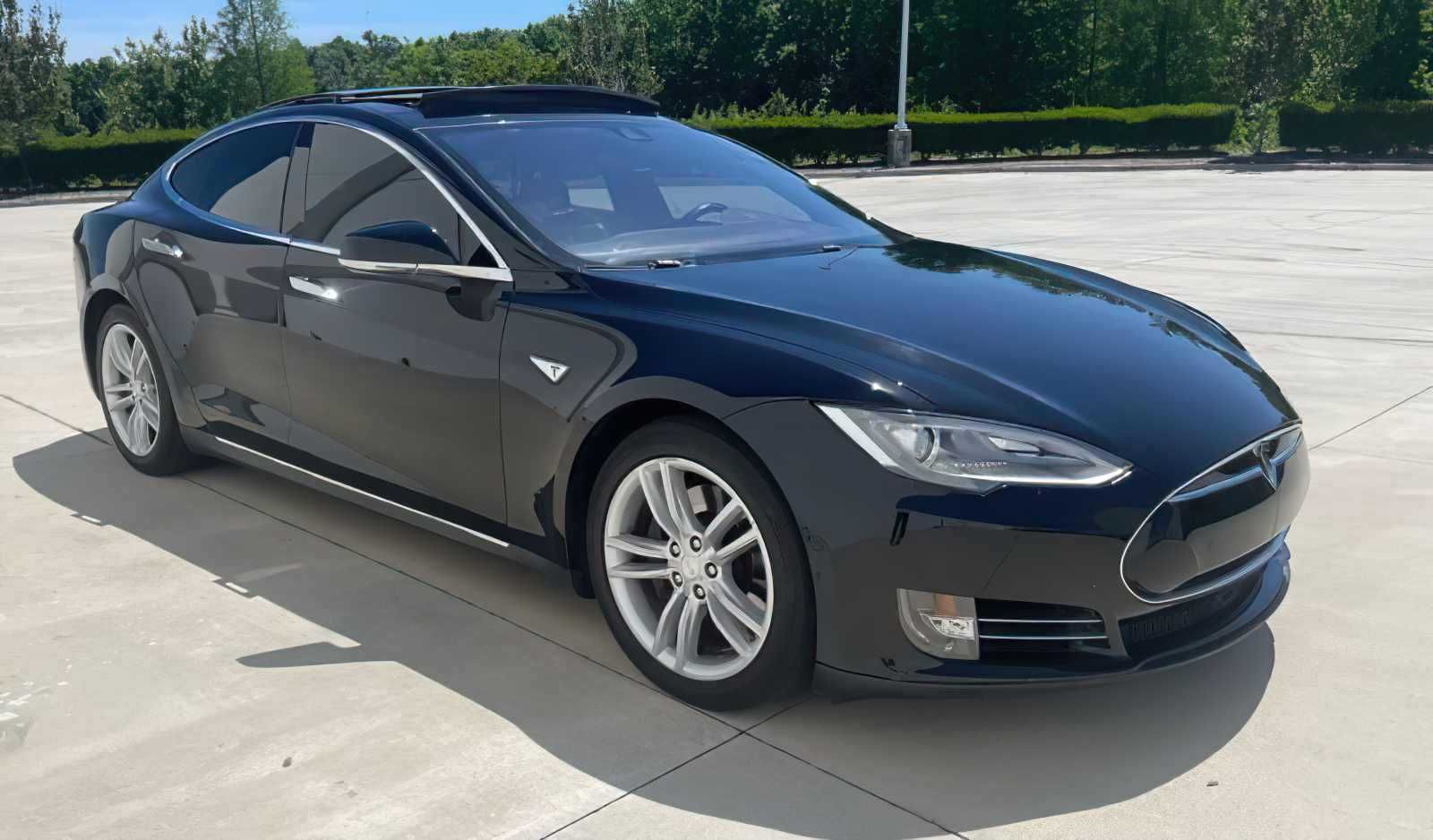 2015 Tesla Model S