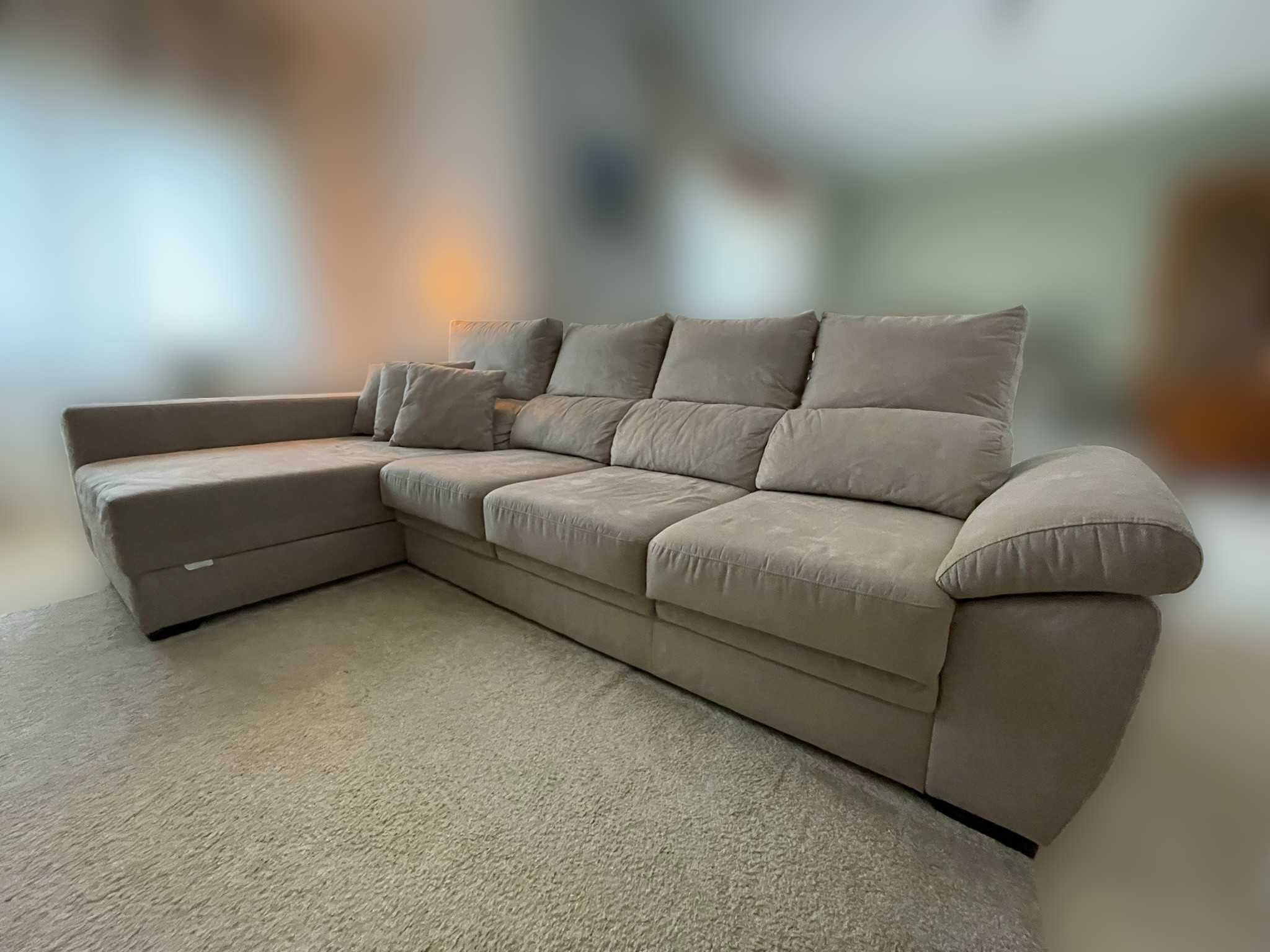 Sofá 4 lugares com chaise longue Conforama