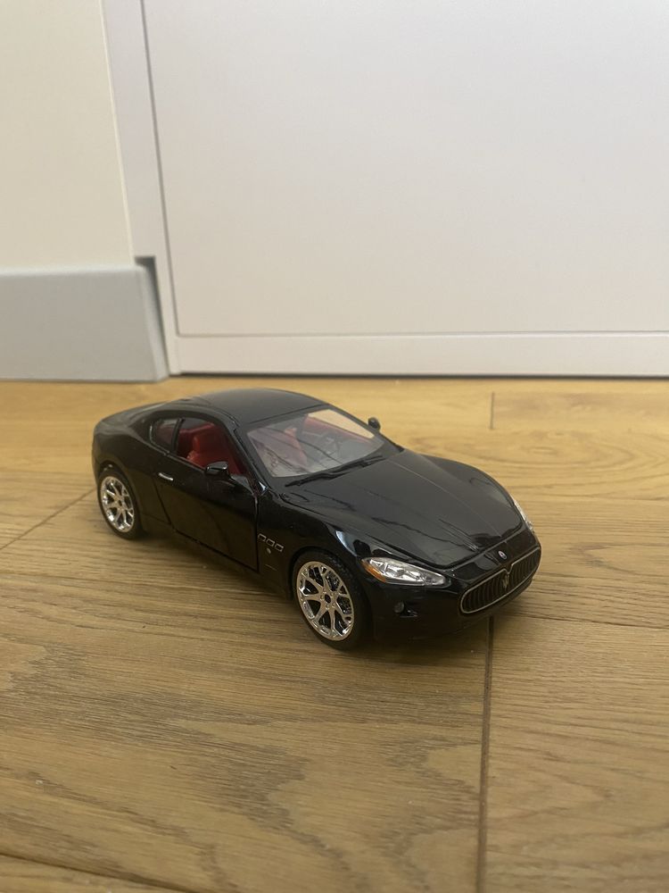 Железная машина Maserati GranTurismo