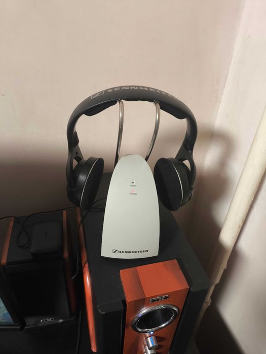 Продам наушники sennheiser HDR 120 ll