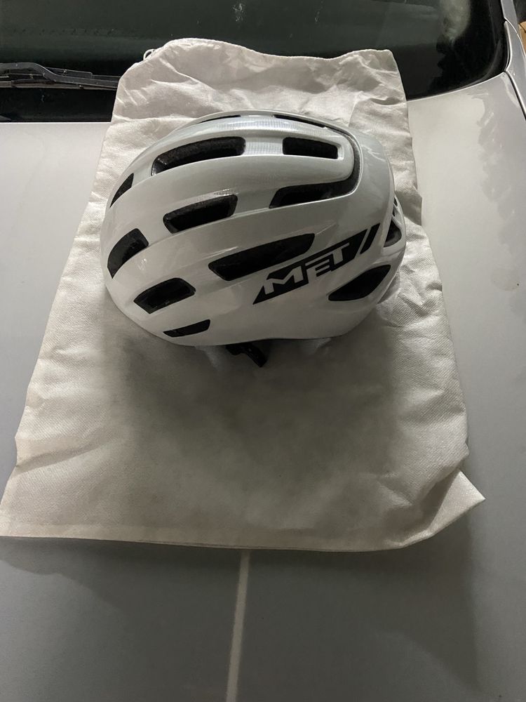 Capacete Met Miles
