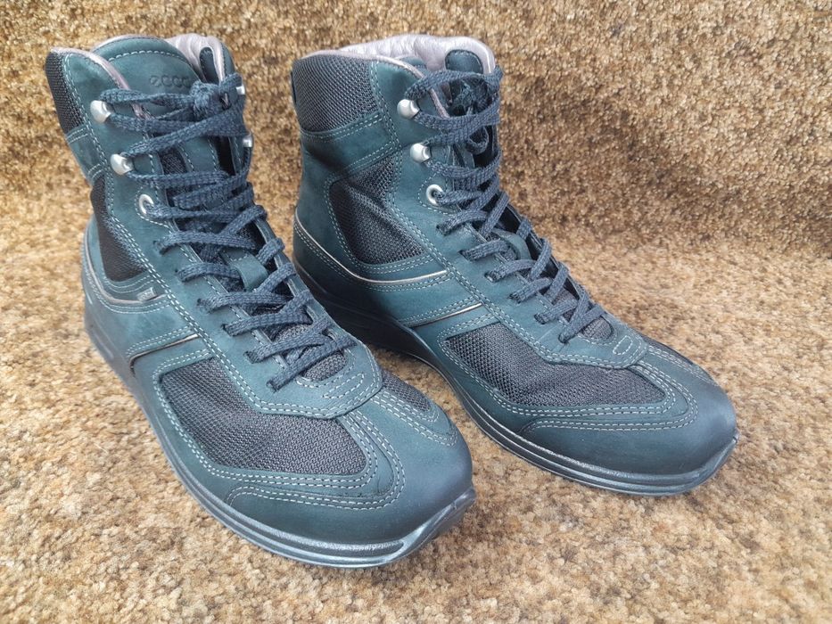 Кросівки , черевики осінь Ecco 37 розмір.