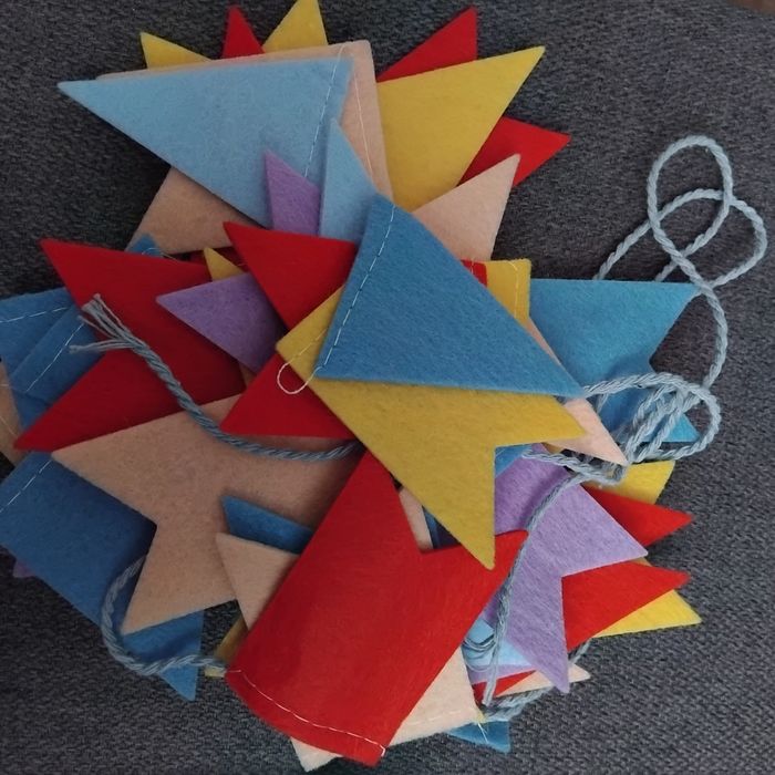 Girlanda z filcu 4 metry, wysokość 5,8 cm