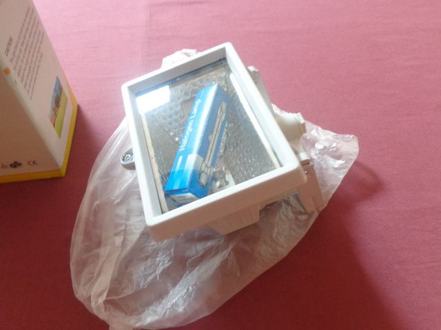 Projector Halogeneo 150W Novo com lâmpada incluída