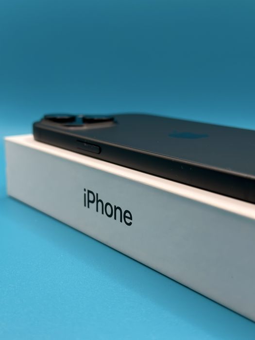  iPhone 15 | 128 GB - kolor BLACK - stan IDEALNY