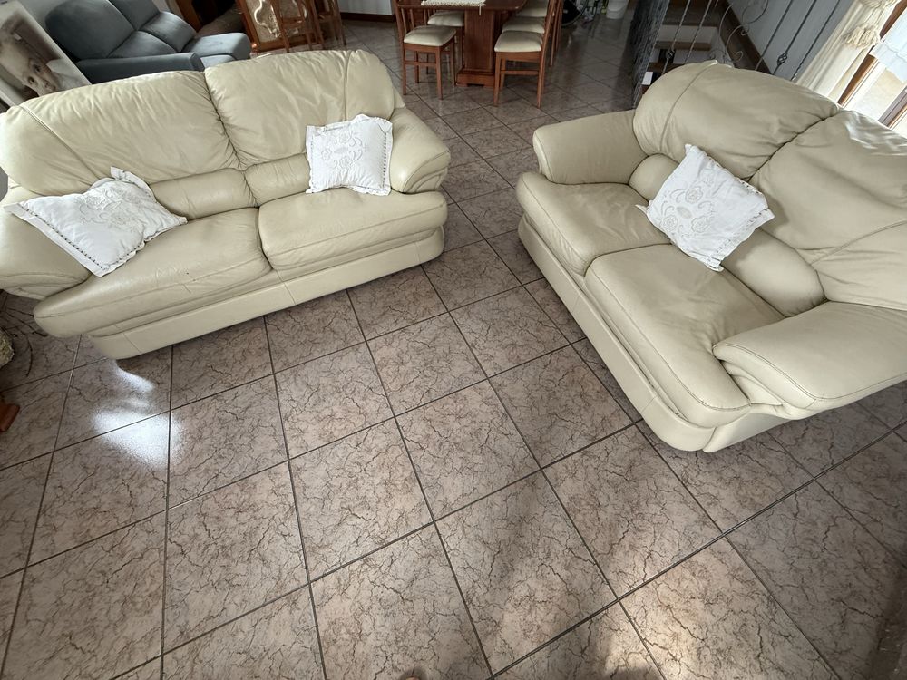 180€ 2 sofas 2 poltronas