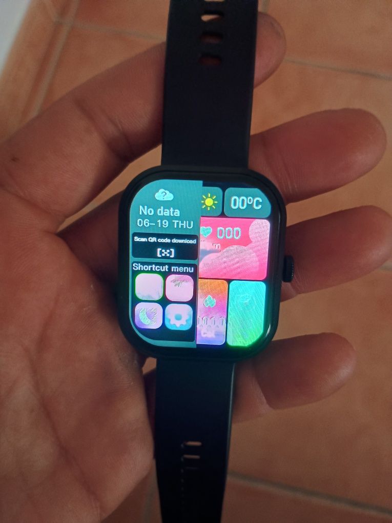Smartwatch G21 .