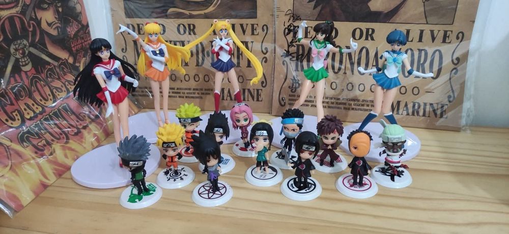 Figuras de varios animes
