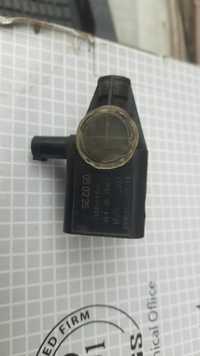 Оригінальний клапан  подушки підвіски AIRMATIC MERCEDES W211 2 PIN