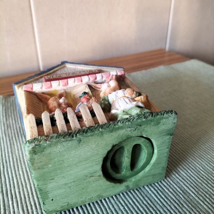 Mealheiro casinha altura 14 cm