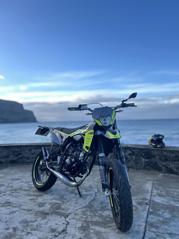 Vendo ou troco sherco 70cc