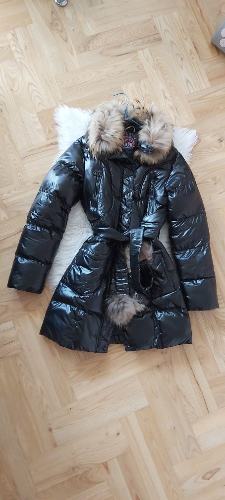 Kurtka lakierowana płaszcz zimowy futerko futro naturalne