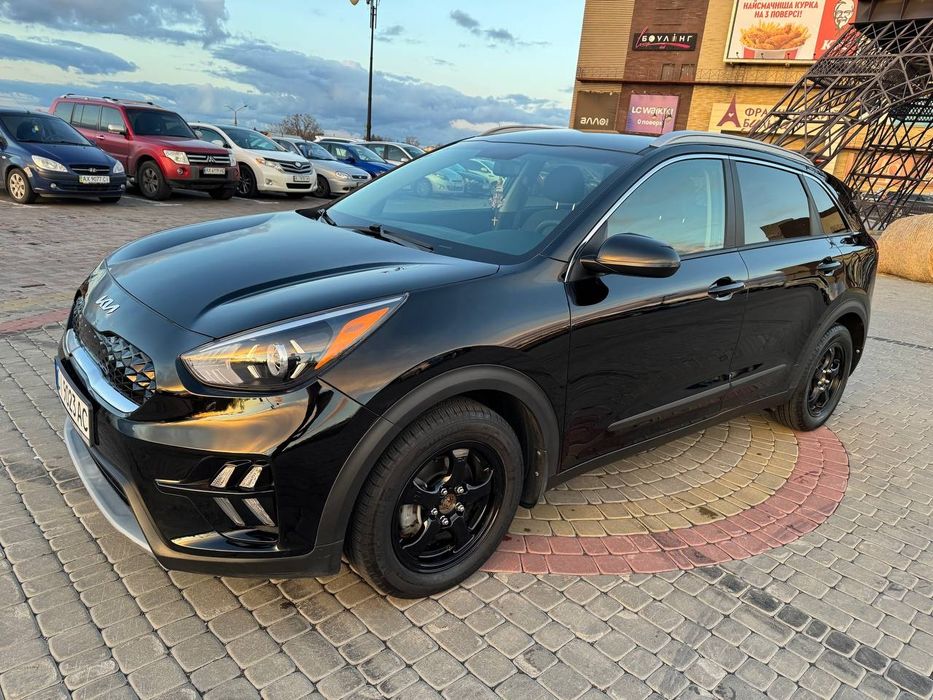 Продам KIA NIRO в гарному стані