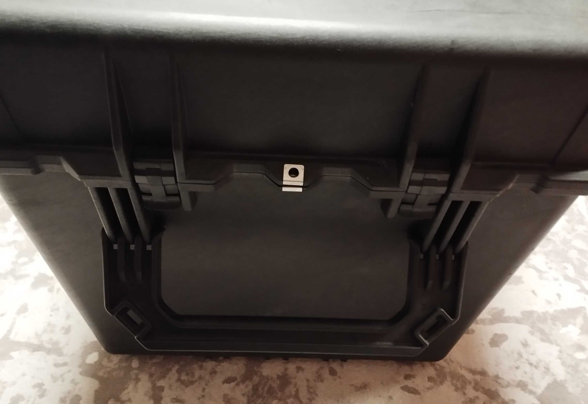 Кейс защитный (США) Peli Protector 0370 (3267)