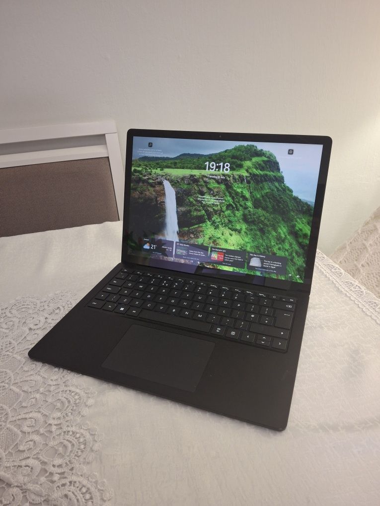 Microsoft Surface Laptop 5 Monitor 15" i7/16GB/Windows 11 Pro Czarny