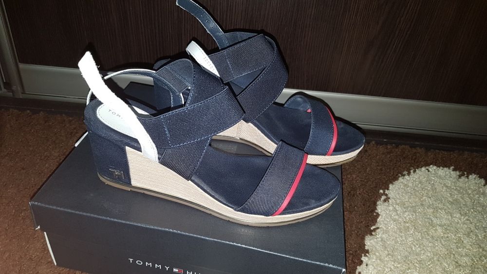 Nowe buty Tommy hilfiger sandały roz 38