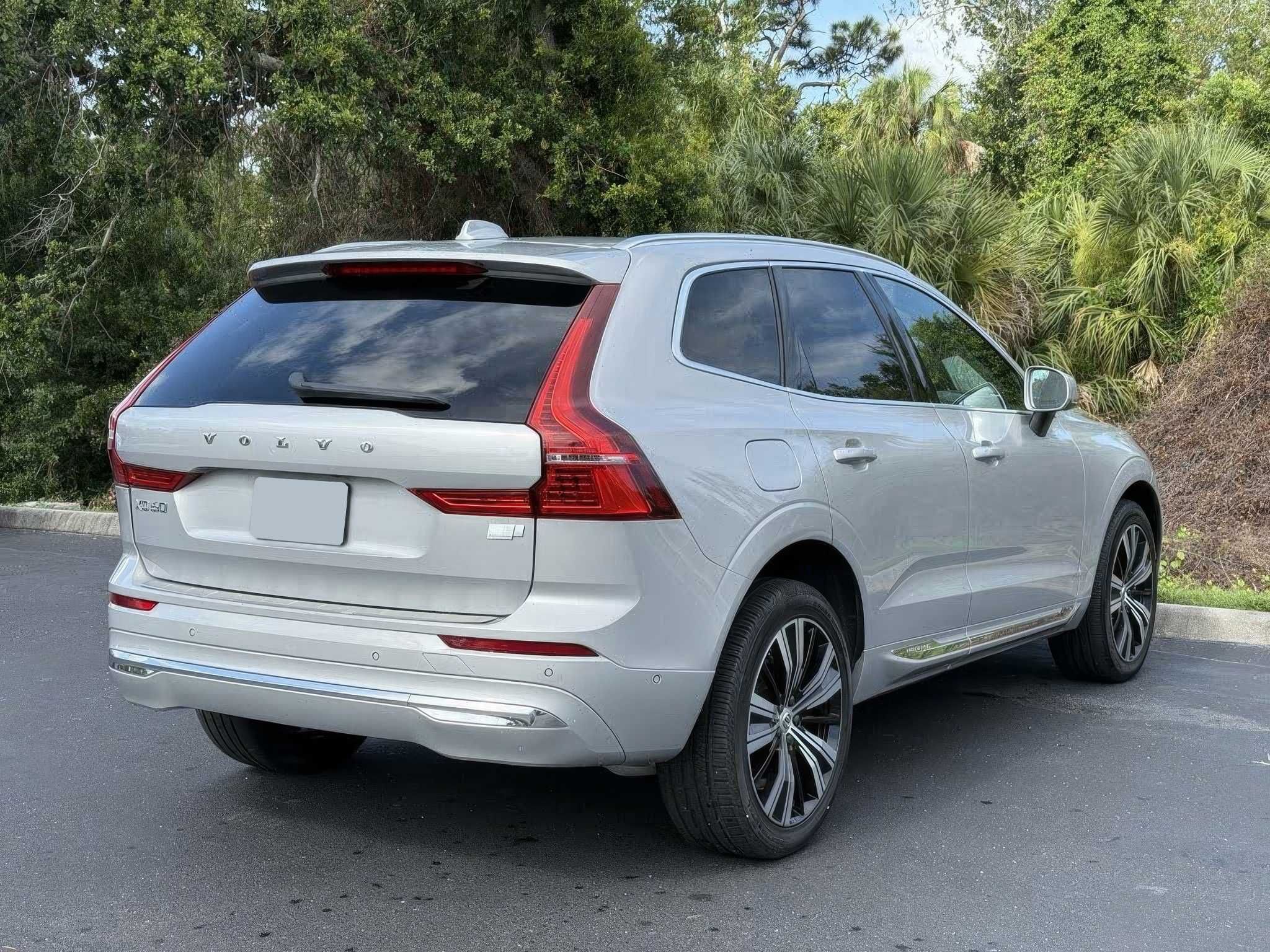 2022  Volvo XC60