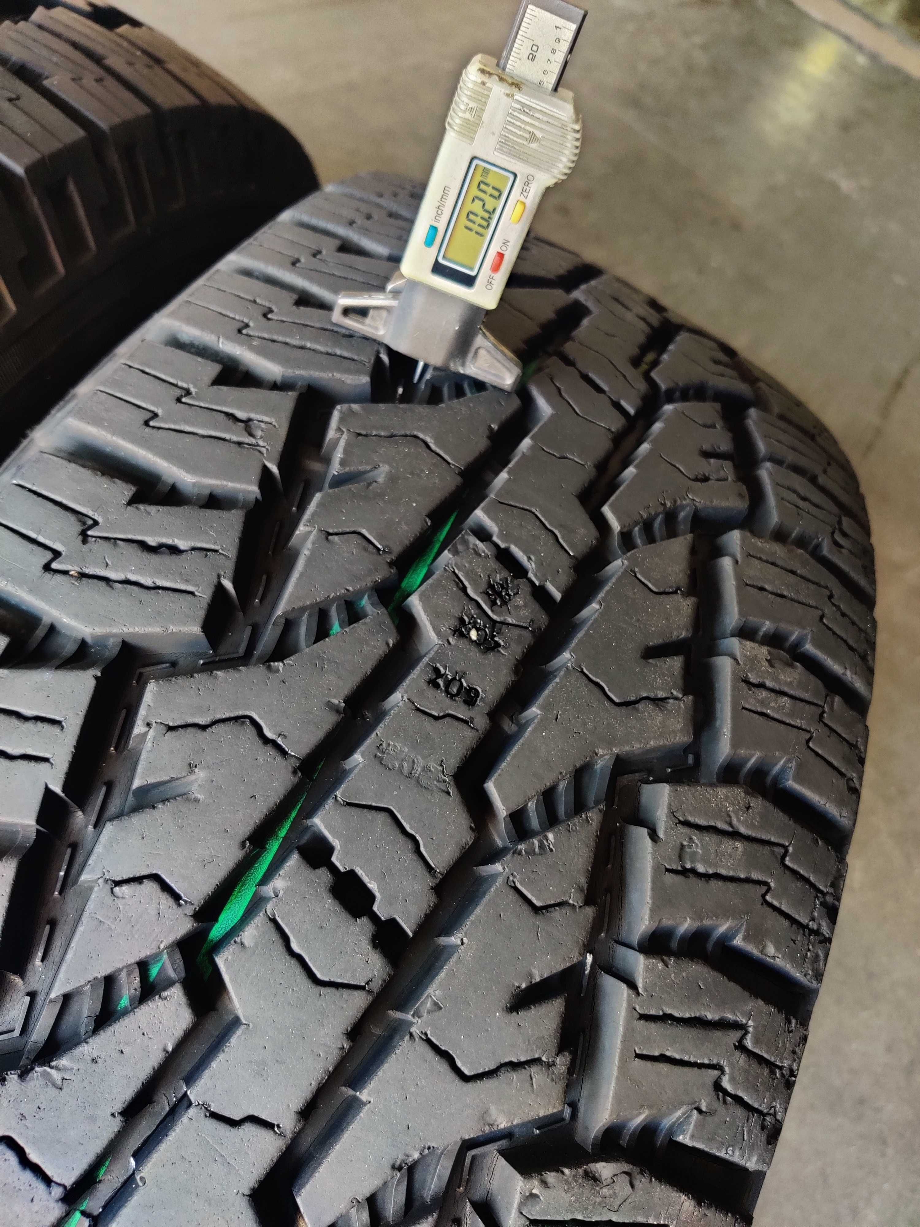 R17 315 70 Nokian Rotiiva AT Plus всесезонні шини