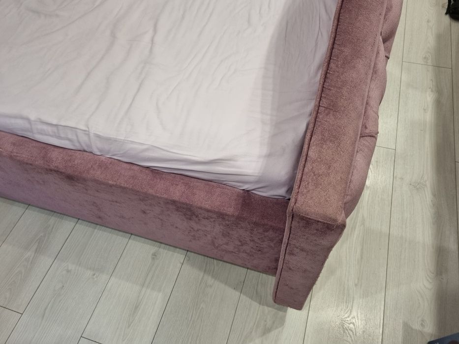 Łóżko dziecięce w tapicerce welurowej glamour srebrne kryształy l